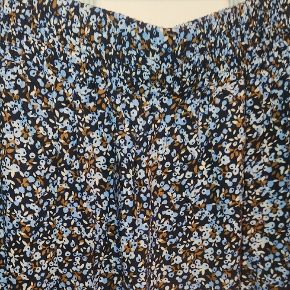 Croft & Barrow A-Line Skirt with Floral Pattern - Picture 2 of 3